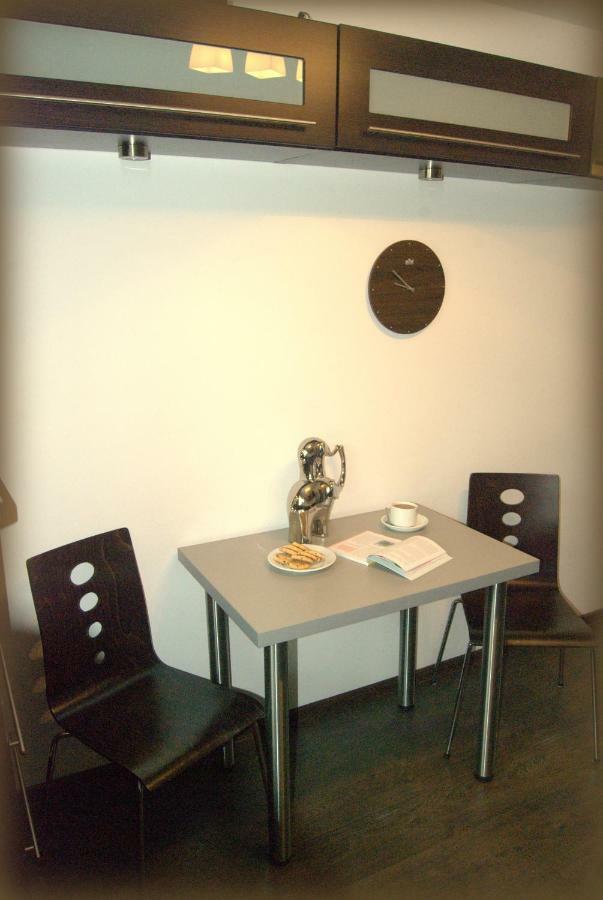 Alma Apartments Starachowice Buitenkant foto